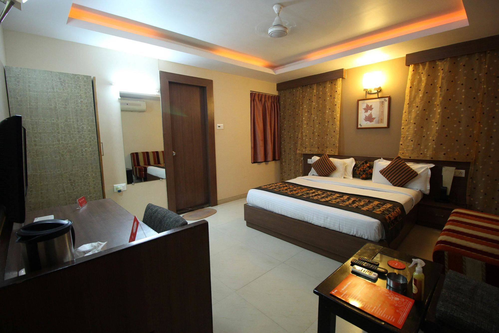 Oyo 4161 Hotel Shailly Inn Ahmedabad Luaran gambar