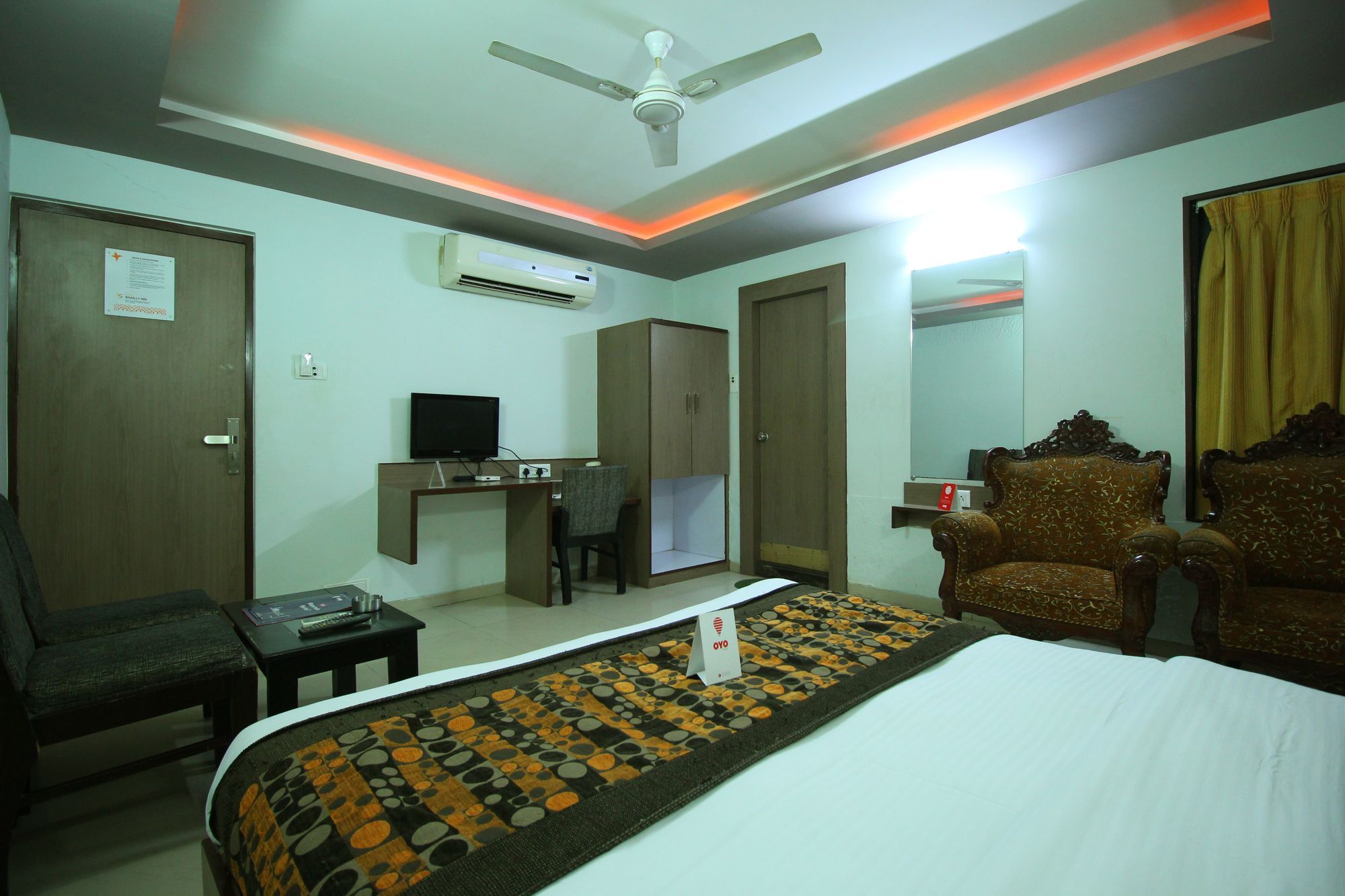 Oyo 4161 Hotel Shailly Inn Ahmedabad Luaran gambar