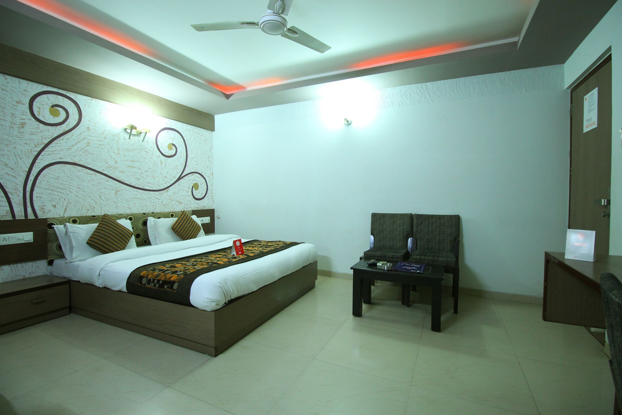 Oyo 4161 Hotel Shailly Inn Ahmedabad Luaran gambar